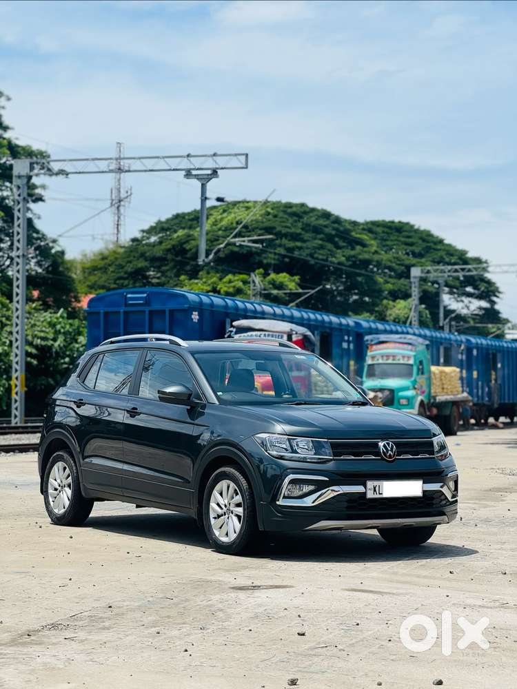 Volkswagen Taigun 1.0 Tsi Highline At, 2022, Petrol