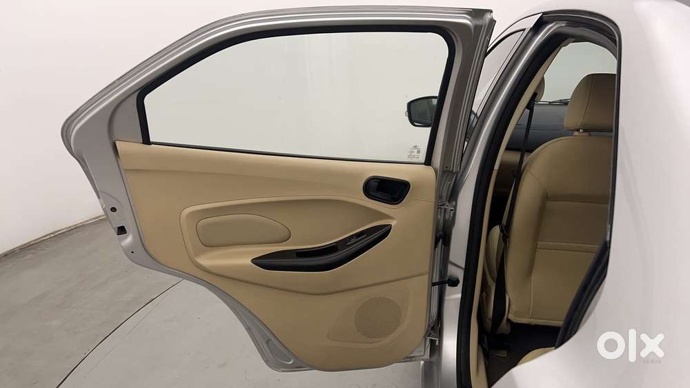 Ford Figo Aspire Titanium, 2016, Petrol