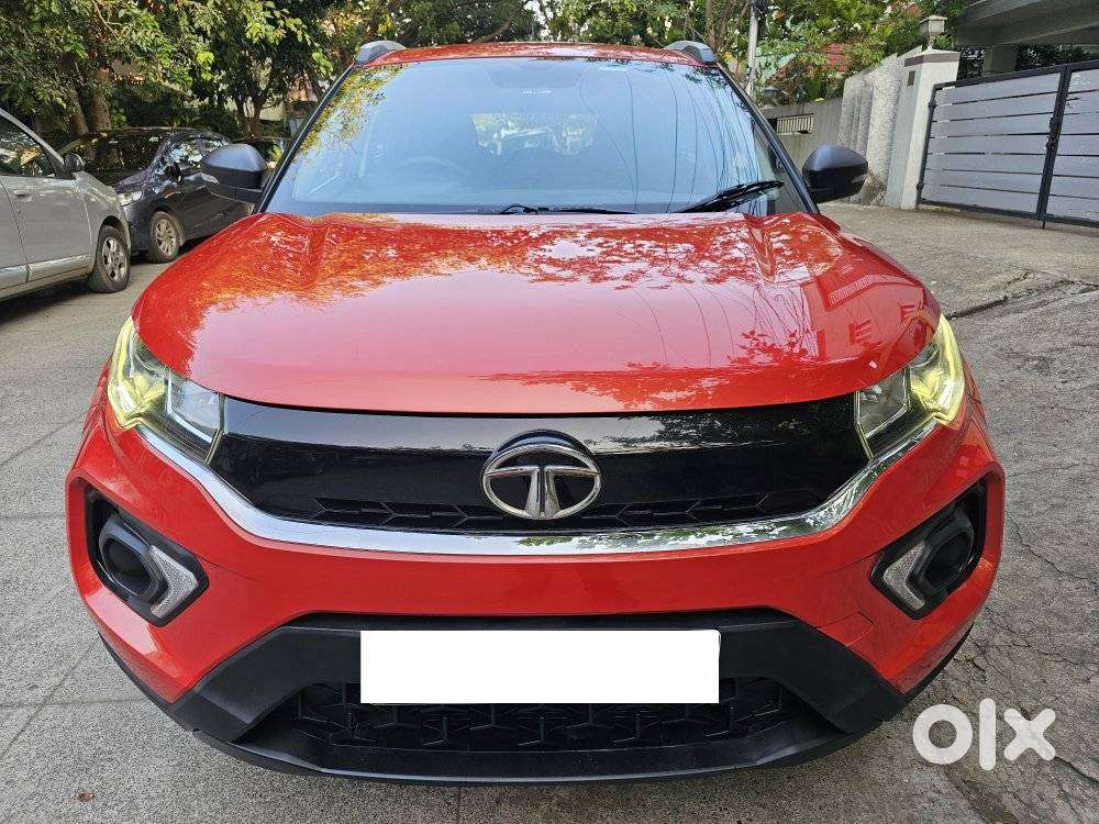 Tata Nexon 1.2 Revotron Xma Amt (s), 2022, Petrol