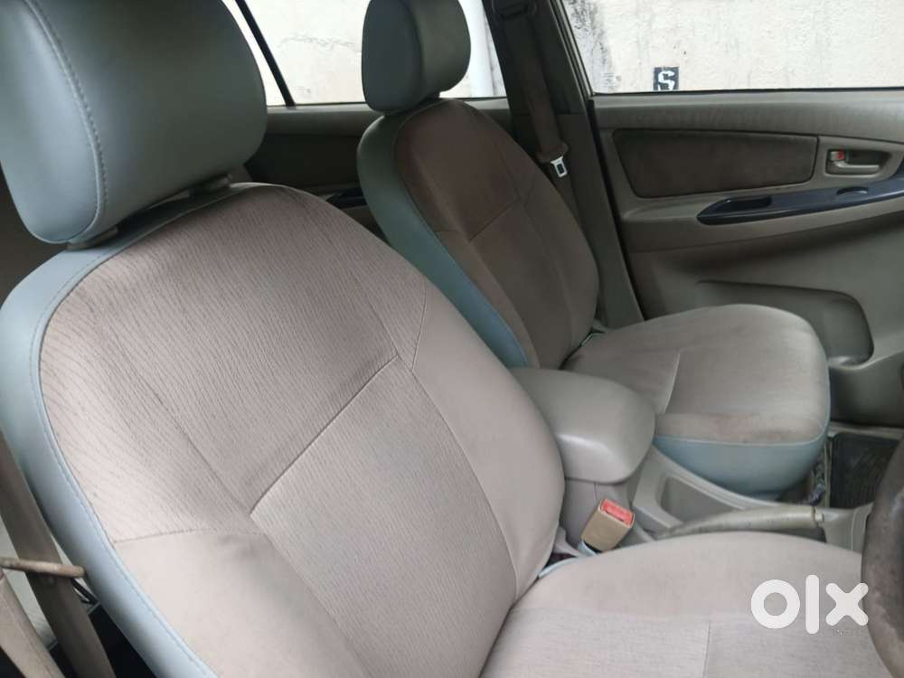 Toyota Innova 2010 Km Driven
