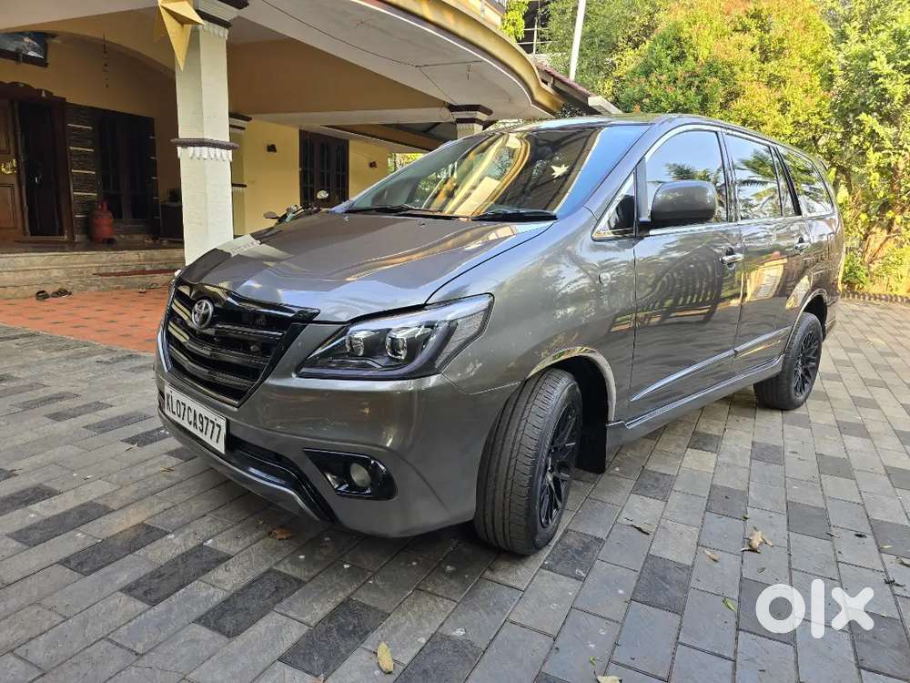 Toyota Innova 2014 Diesel Car
