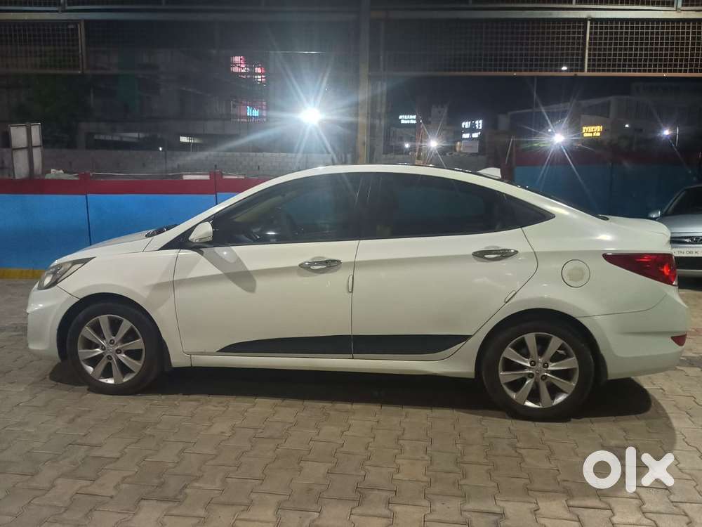 Hyundai Verna Sx(o) Petrol At, 2013, Petrol