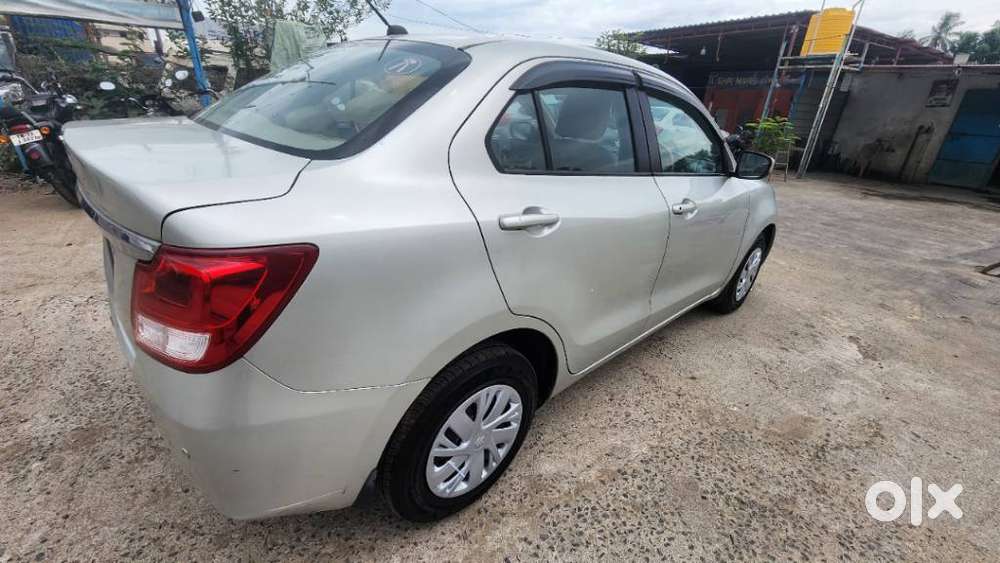Maruti Suzuki Swift Dzire 1.3 Vxi, 2020, Petrol