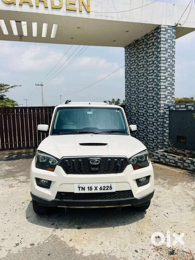 Mahindra Scorpio S8, 2015, Diesel