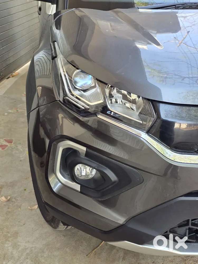 Tata Nexon 2022 Petrol 25400 Km Driven