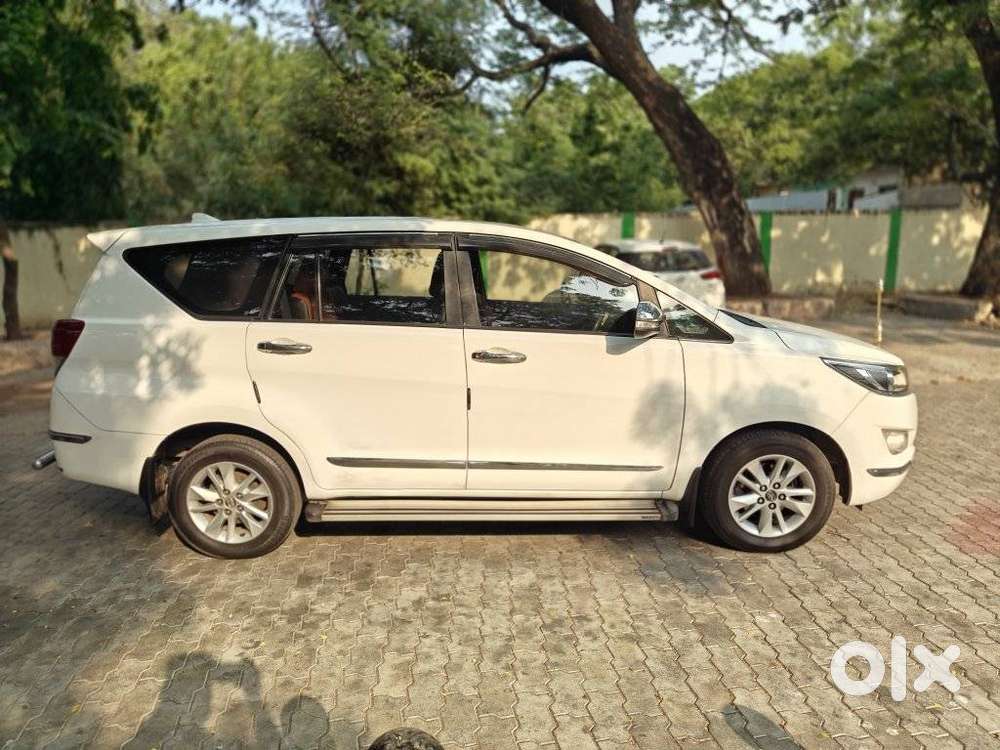 Toyota Innova Crysta 2.8 Gx At, 2017, Diesel