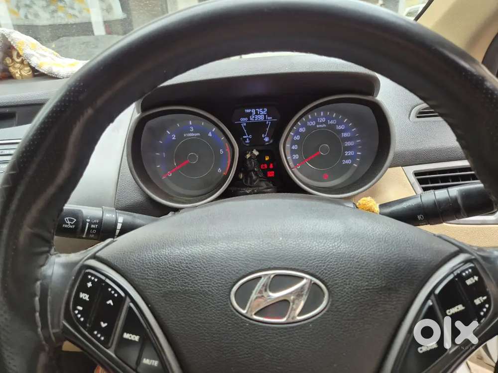 Hyundai New Elantra 2013