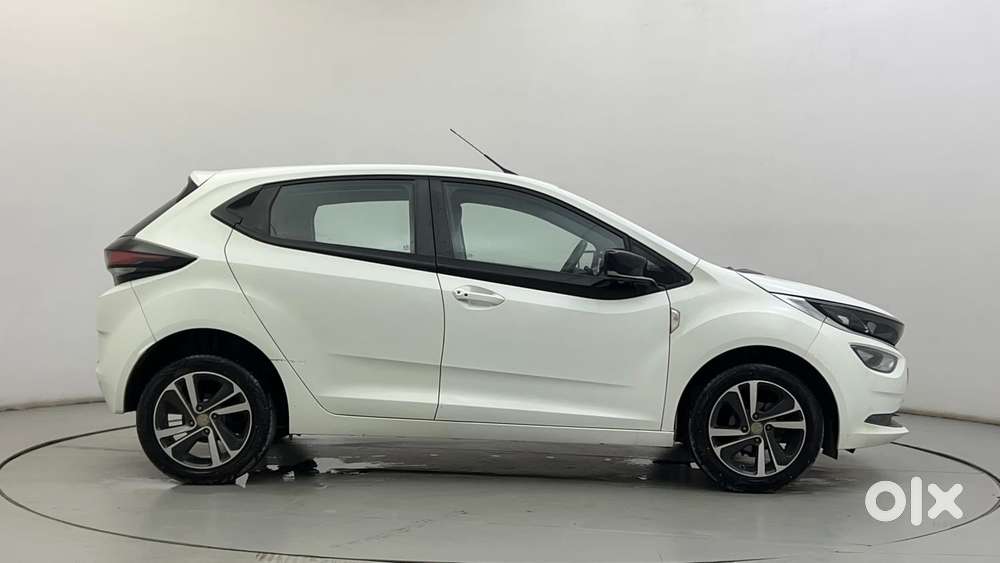 Tata Altroz Xz, 2020, Petrol