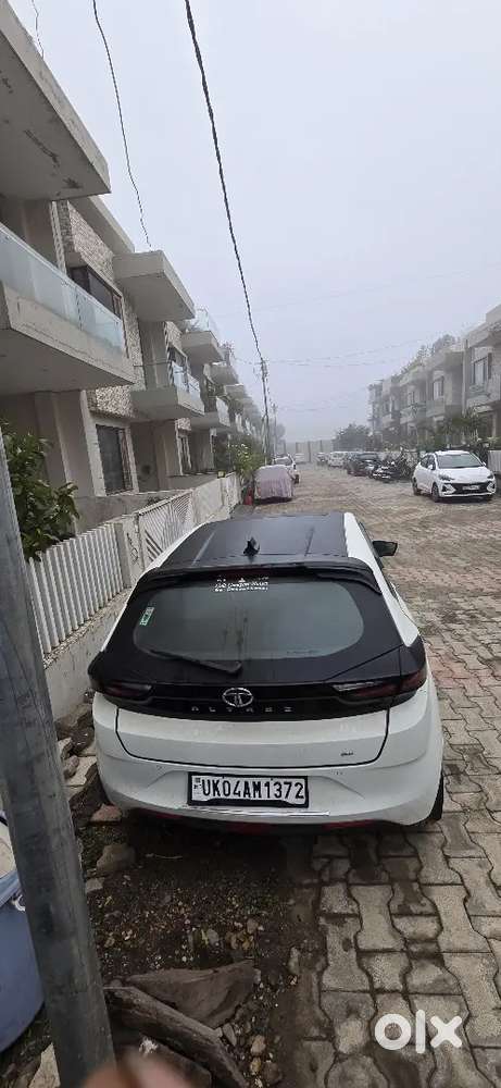 Tata Altroz 2023 Petrol Automatic
