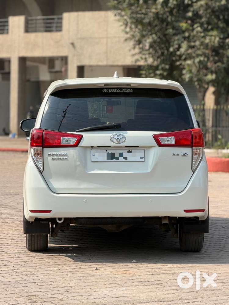 Toyota Innova Crysta 2.8z Automatic, 2017, Diesel