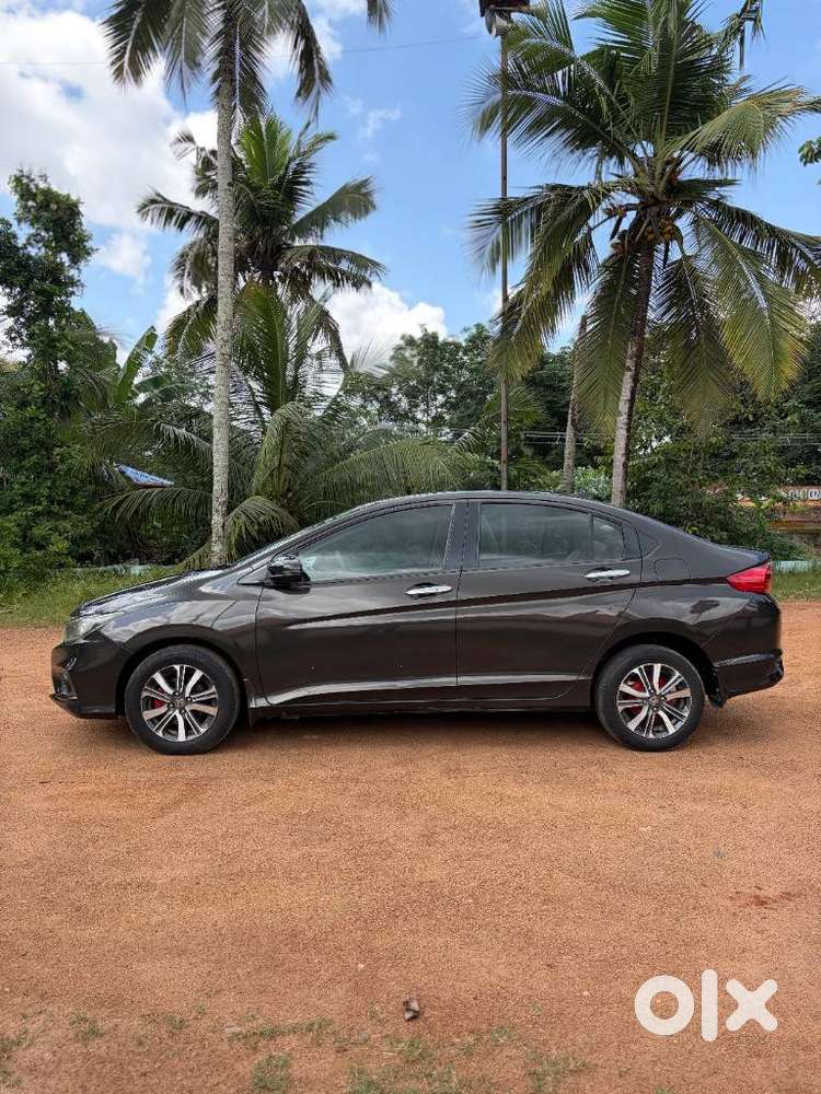 Honda City I-vtec V, 2018, Petrol