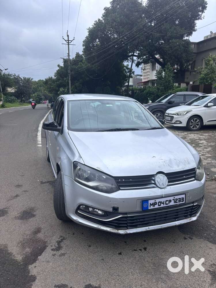 Volkswagen Polo Petrol 2016