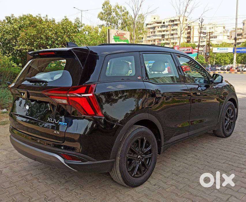 Mahindra Xuv700 2.2 Ax 7 Diesel At Luxury Pack Str Awd, 2026, Diesel