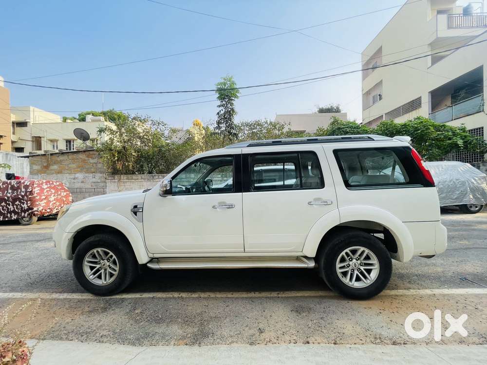 Ford Endeavour 2.2 Titanium At 4x2, 2011, Diesel