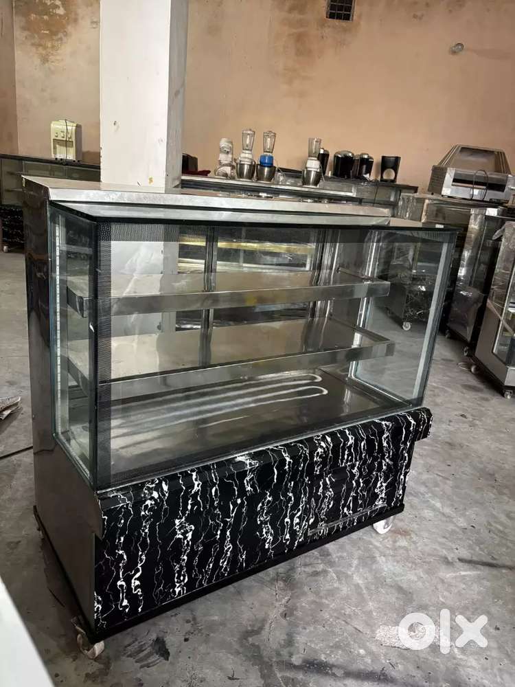 Display counter fridge