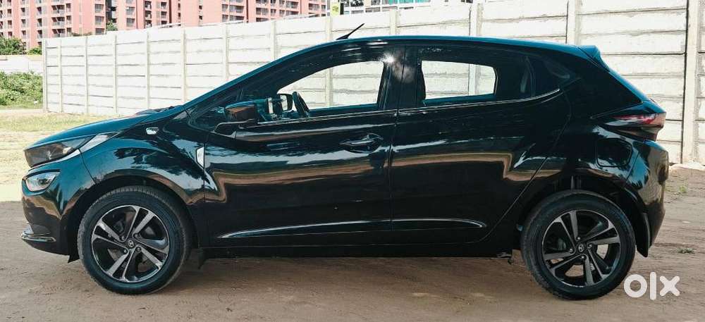 Tata Altroz 1.2 Xz Plus Dark Edition, 2022, Petrol