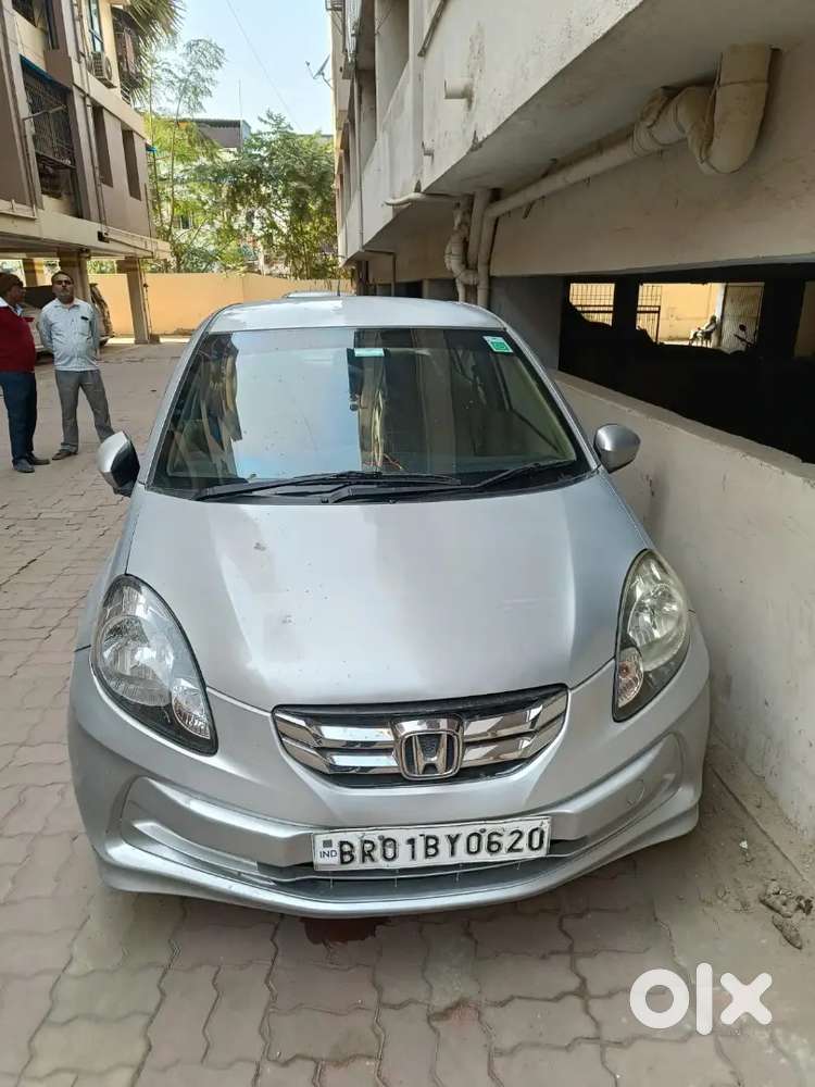 Honda Amaze 2015 Petrol Well Maintained