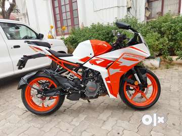 KTM RC 125 single owner showroom condition showroom history