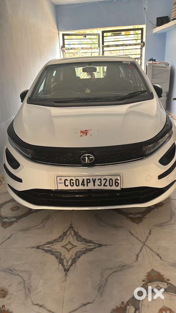 Tata Altroz 2024 Petrol 9000 Km Driven