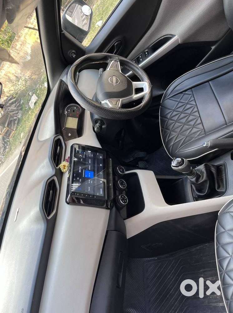 Nissan Magnite, 2022, Petrol