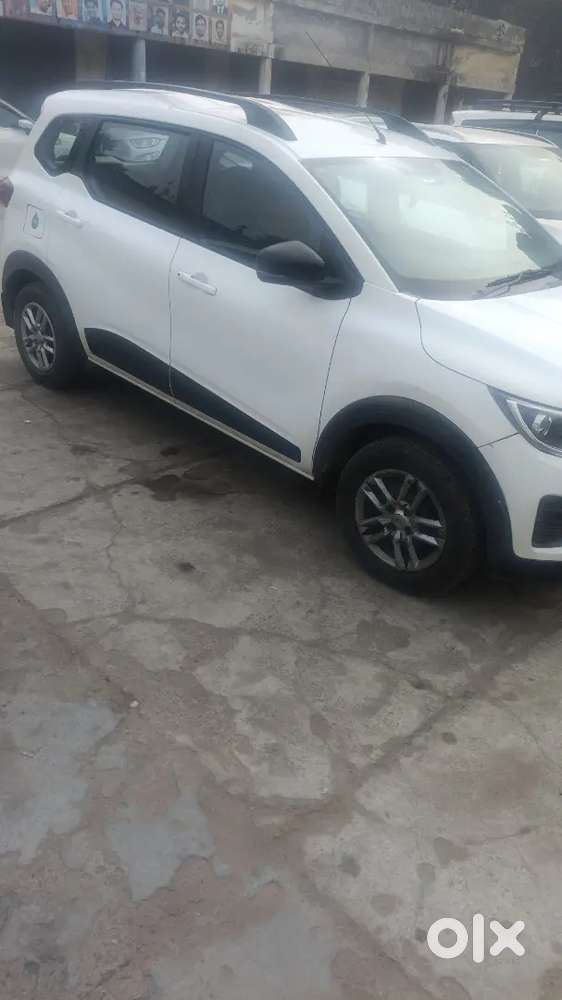 Renault Triber 2022 Model 70000 Km Driven, Full Insurance, New Tyre