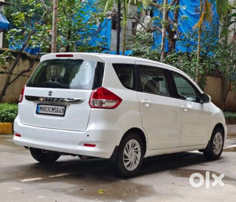 Maruti Suzuki Ertiga Vxi At Petrol, 2017, Petrol