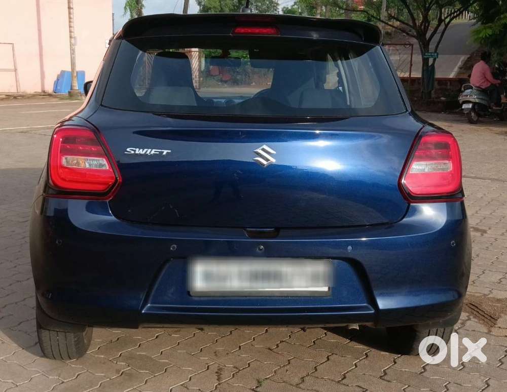 Maruti Suzuki Swift 1.2 Lxi (o), 2022, Petrol