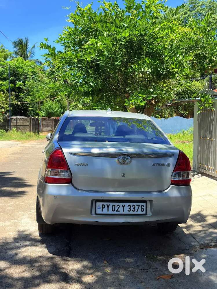 Toyota Etios  G 2012