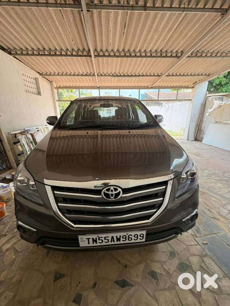 Toyota Innova 2.5 Zx 7 Str Bs-iv, 2015, Diesel