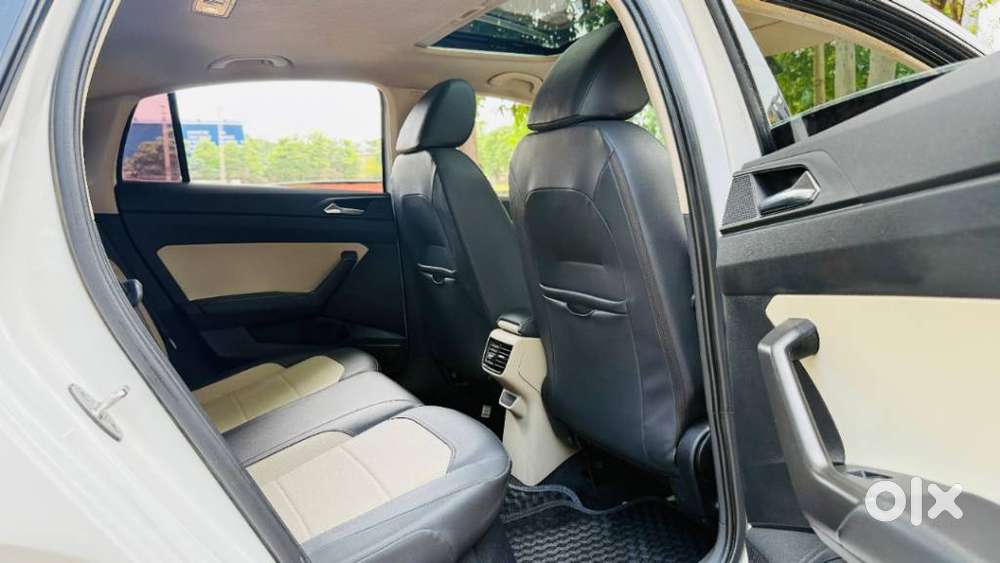 Skoda Slavia 1.0 Tsi Style At, 2023, Petrol
