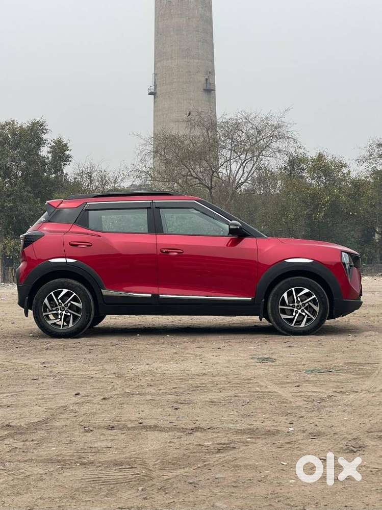 Mahindra Xuv 3xo Ax5 Pm Mt, 2024, Petrol