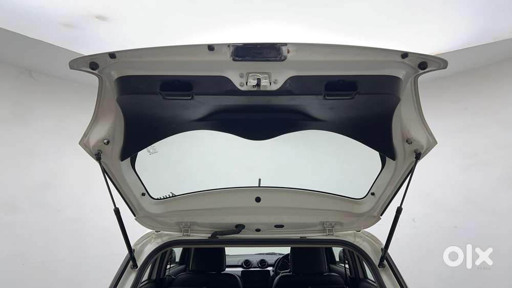Maruti Suzuki Swift Vvt Vxi, 2021, Petrol