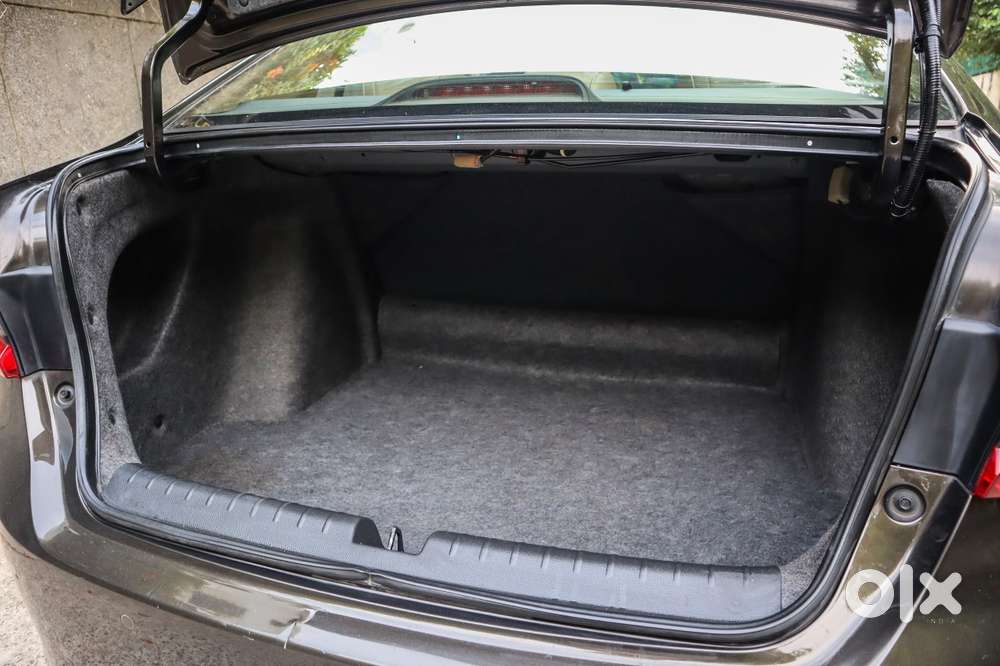 Honda City Zx Petrol Cvt, 2022, Petrol