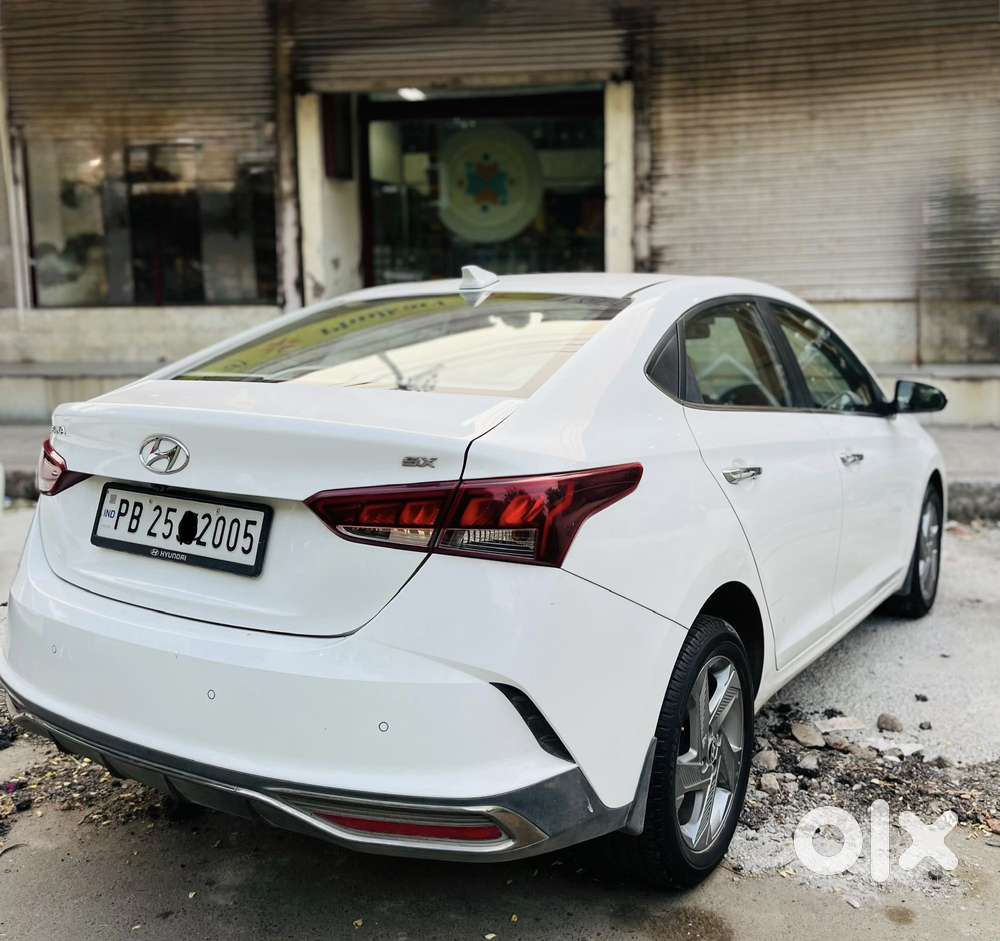 Hyundai New Verna, 2022, Petrol
