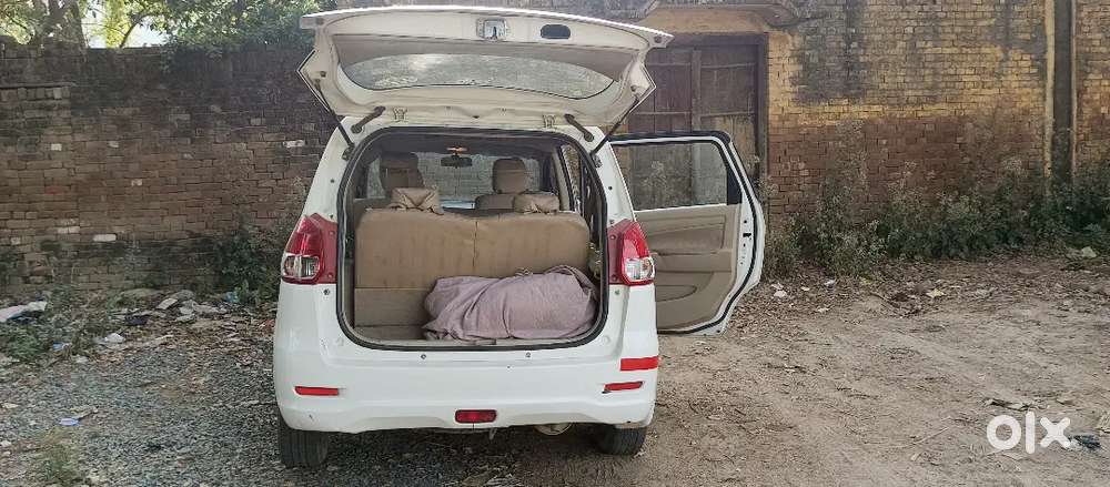 Maruti Suzuki Ertiga 2016 Petrol 76000 Km Driven