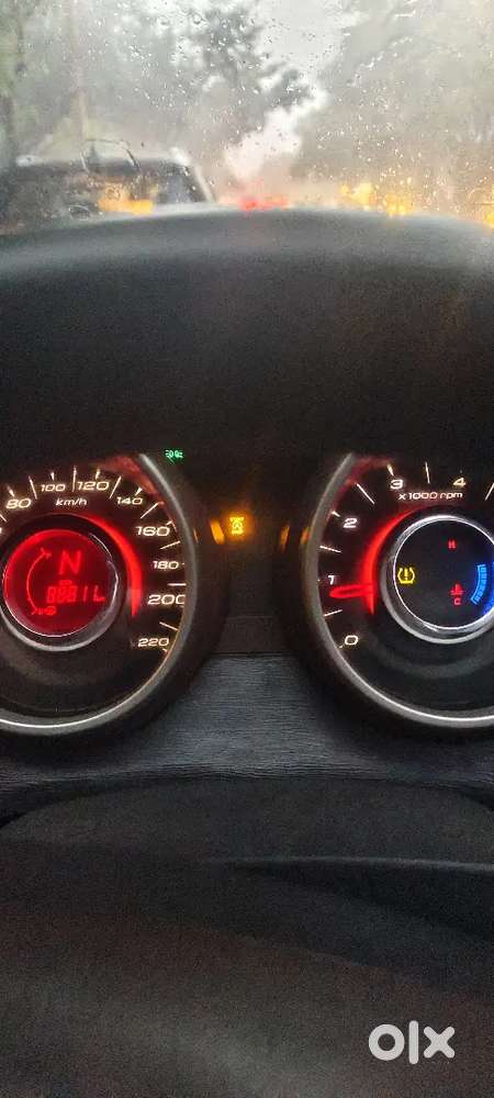 Need To Sell Immediately - Mahindra Xuv500 Diesel W8 2014 Manual
