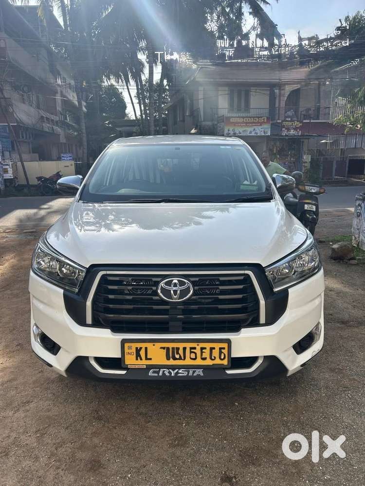 Toyota Innova Crysta Diesel 2023