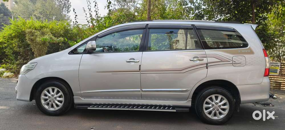 Toyota Innova 2.5 Zx 7 Str Bs-iv, 2014, Diesel