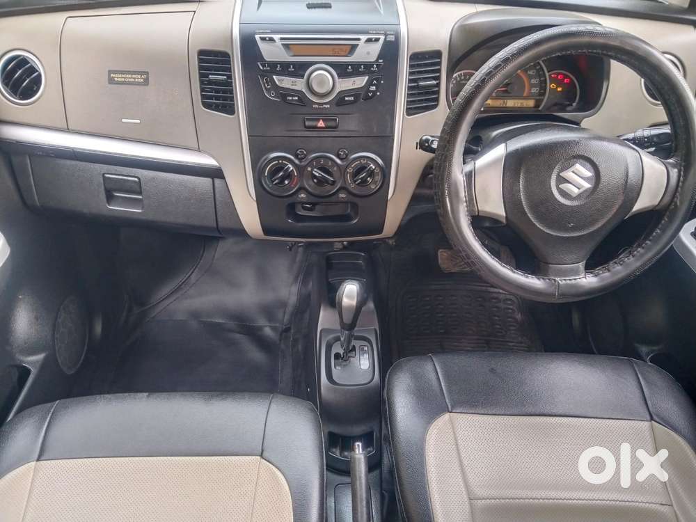Maruti Suzuki Ertiga Vxi At Petrol, 2016, Petrol