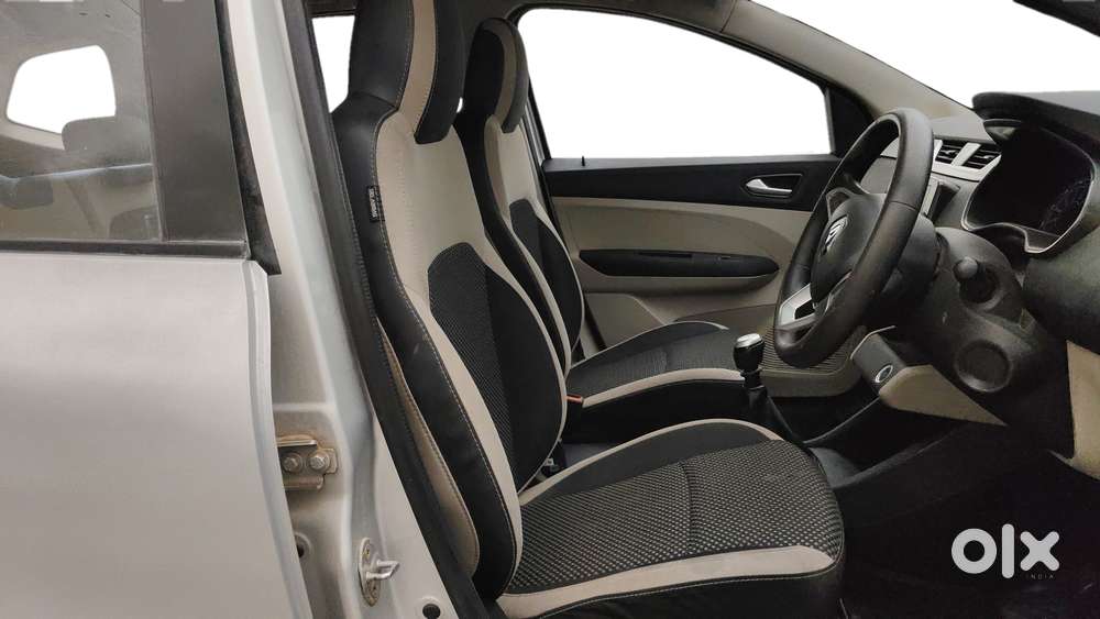 Renault Triber Rxz, 2021, Petrol