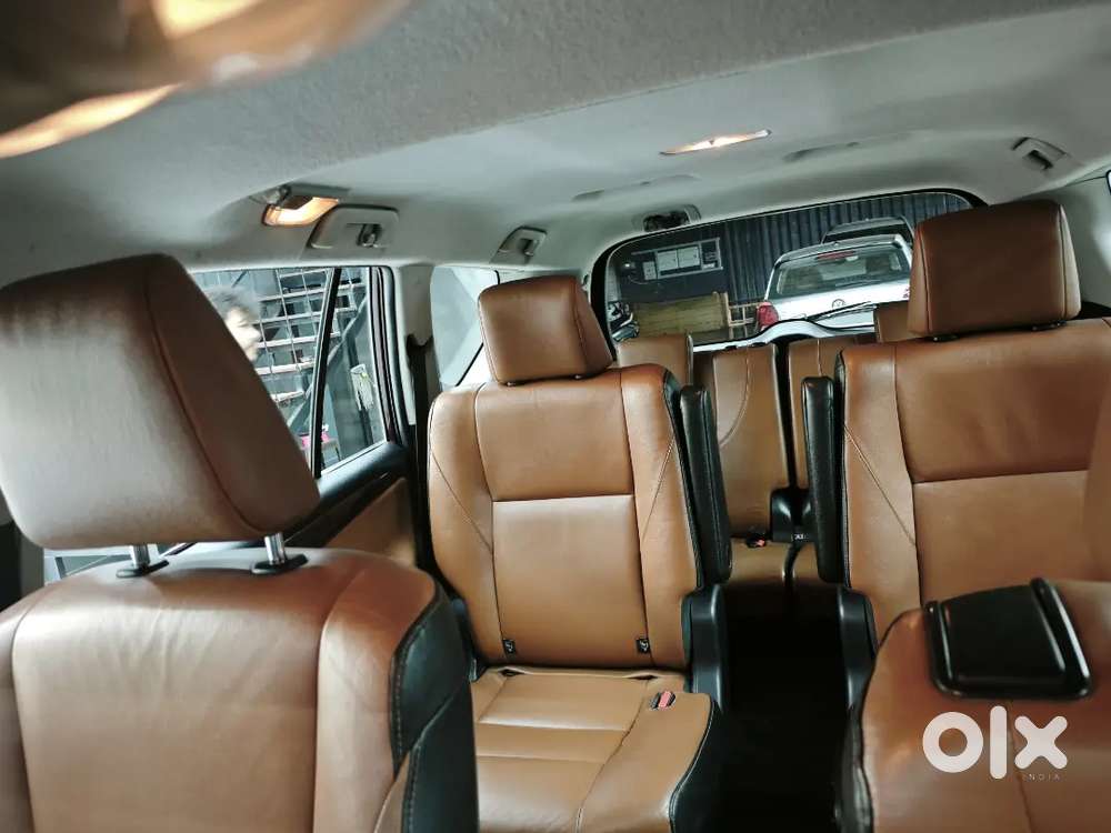 Toyota Innova Crysta 2016 Diesel 121500 Km Driven