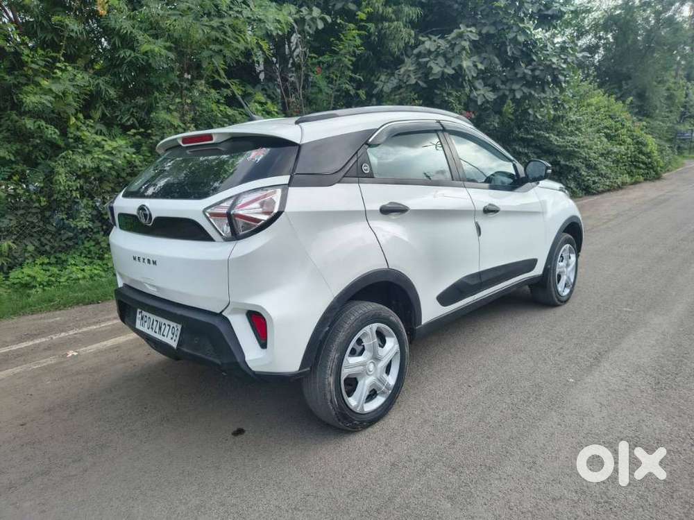 Tata Nexon 1.2 Revotron Xm (s), 2023, Diesel