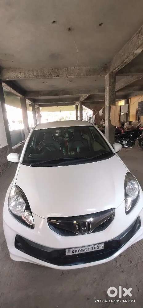 Honda Brio 2013 Petrol Well Maintained