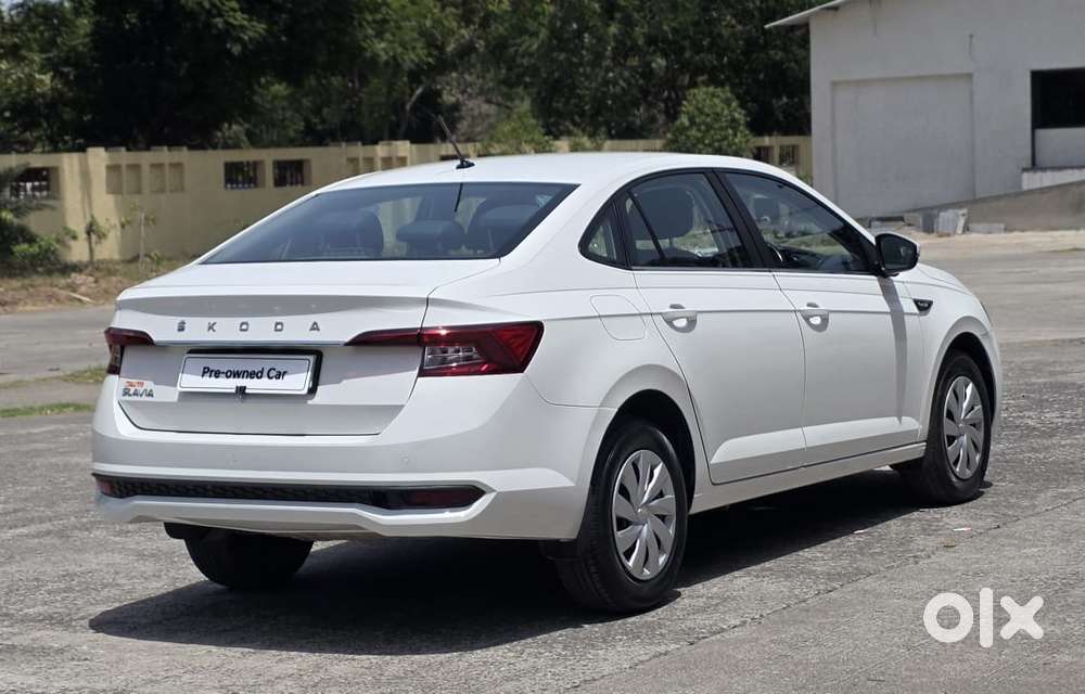 Skoda Slavia 1.0 Active Tsi, 2022, Petrol