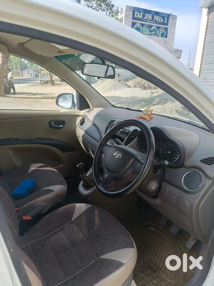 Hyundai I10 Sportz Petrol 2012