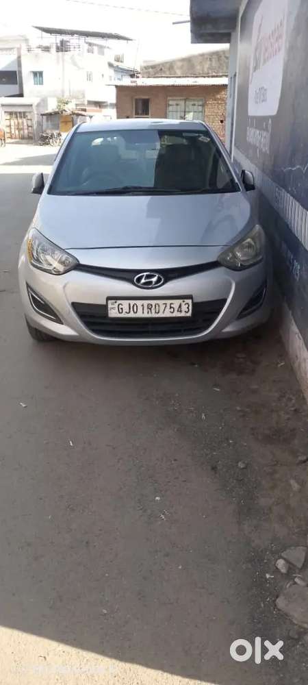 I 20 Cng Petrol   Km79000