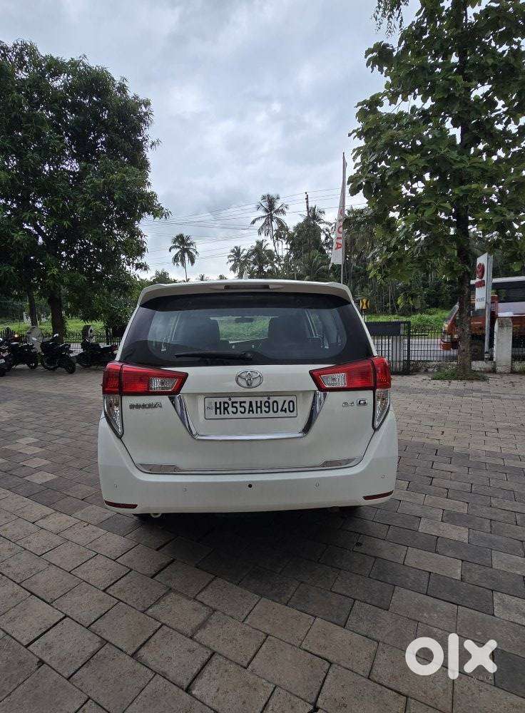 Toyota Innova Crysta 2.4 G Mt 7 Str, 2019, Diesel