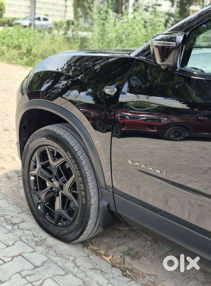 Tata Safari Adventure X Plus 7 Str Dark Edition At, 2026, Diesel
