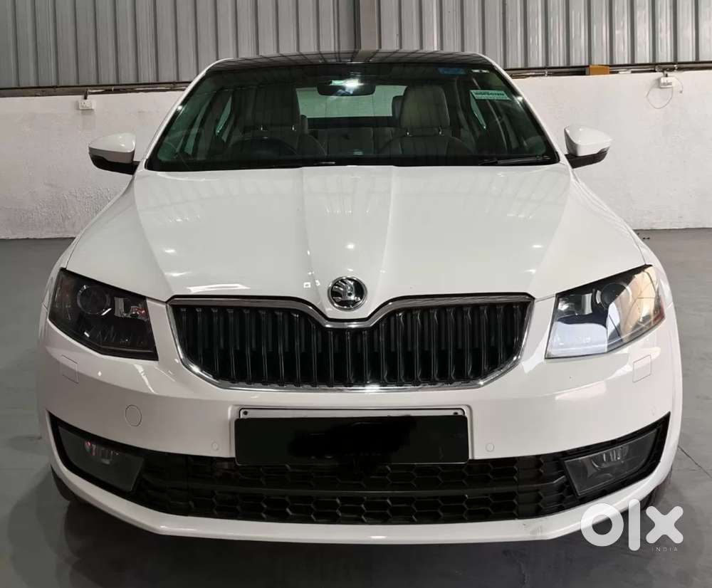 Skoda Octavia Ambition Plus 1.8 Tsi At, 2017, Petrol