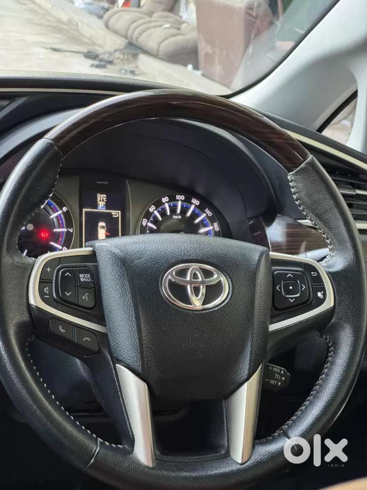 Toyota Innova Crysta 2.7 Zx At, 2022, Petrol